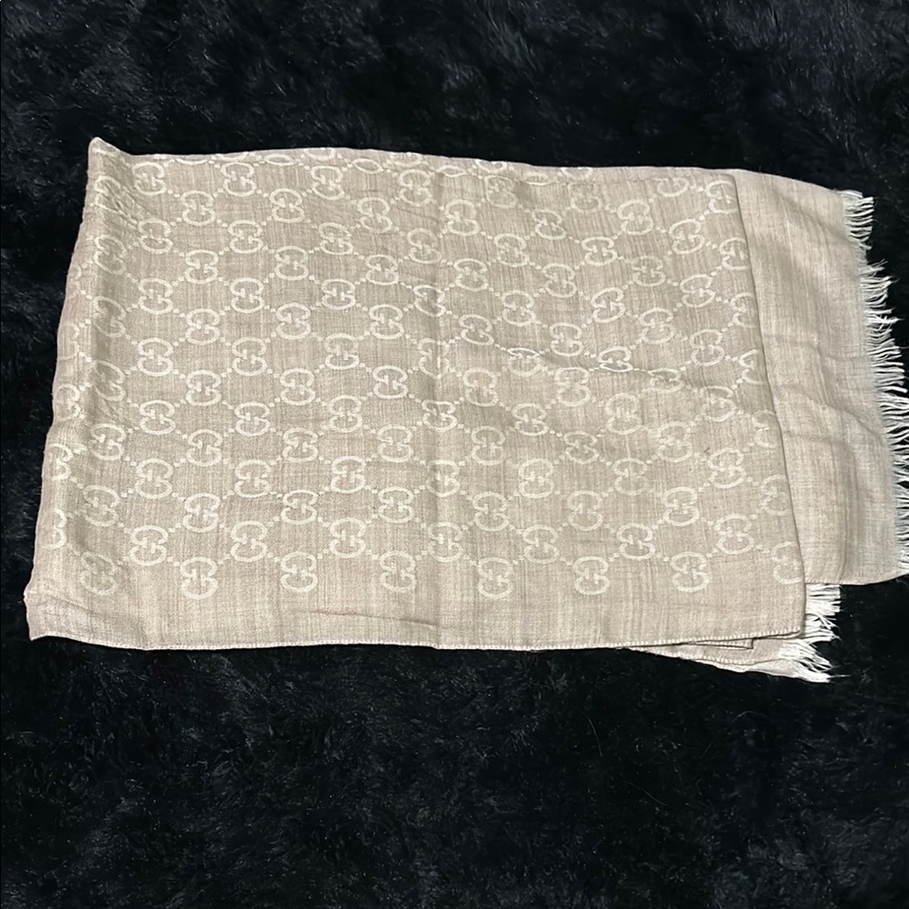Gucci Beige Monogram Scarf